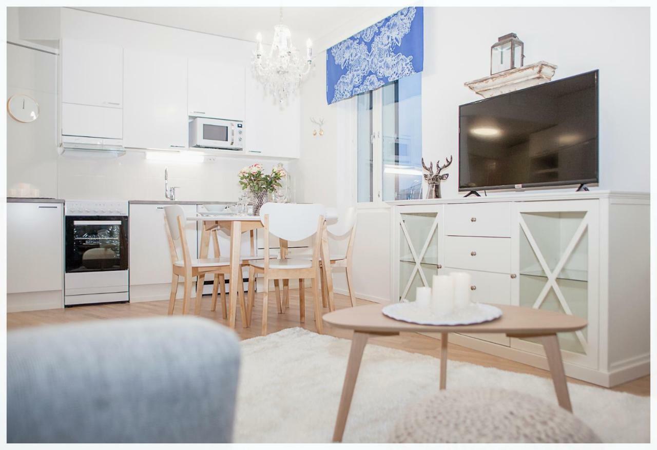 רובניימי Crystal Suites 1 מראה חיצוני תמונה